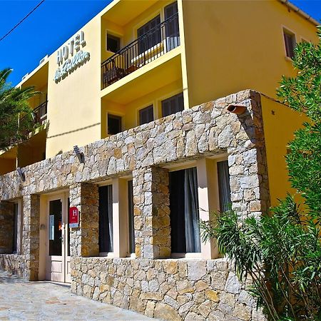 Hotel Le Grillon LʼÎle-Rousse Exteriör bild